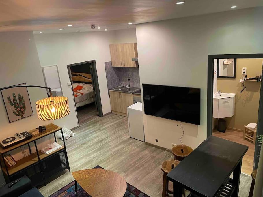 Appartement Hyper Centre 1 Юи Екстериор снимка